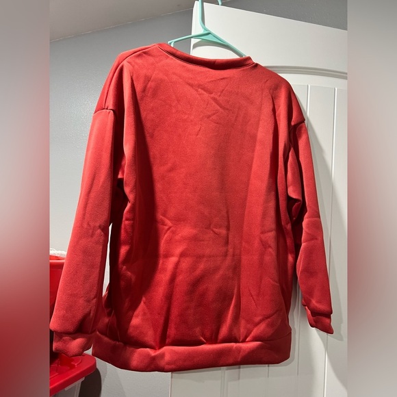 Women’s girls red crew sweatshirt XL fits smaller NEW NWOT - Picture 2 of 8